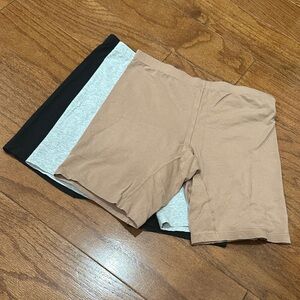 Seamless Boyshort Undies Pack - Black, Gray, Nude